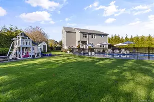 38 Blackberry Ln, Center Moriches, NY 11934 - Photo 29
