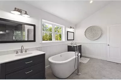 38 Blackberry Lane, Center Moriches, NY 11934 - Photo 19