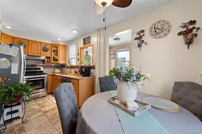 3184 Baisley Avenue, Bronx, NY 10465 - Photo 5