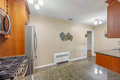 23 Berwick Road, Hewlett, NY 11557 - Photo 15