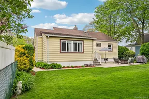23 Berwick Rd, Hewlett, NY 11557 - Photo 33
