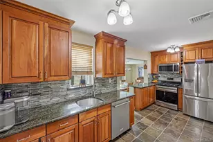 23 Berwick Rd, Hewlett, NY 11557 - Photo 13