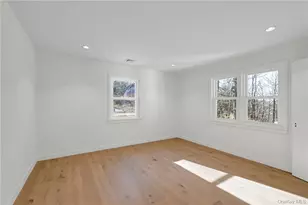 225 Hilltop St, Mahopac, NY 10541 - Photo 19