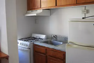 1332 Metropolitan Ave, Bronx, NY 10462 - Photo 5