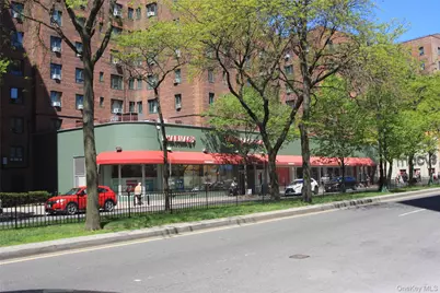1332 Metropolitan Avenue #6A, Bronx, NY 10462 - Photo 17