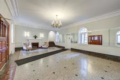 111-39 76th Road #D1, Forest Hills, NY 11375 - Photo 3