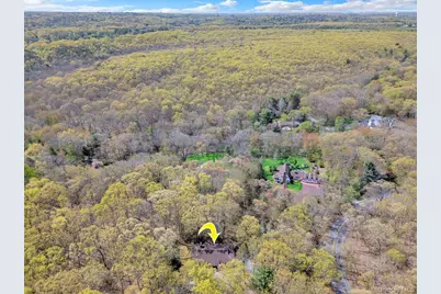 28 Picardy Lane, Syosset, NY 11791 - Photo 33