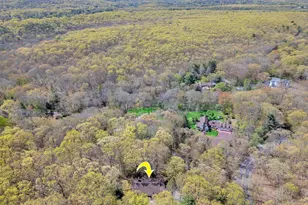 28 Picardy Ln, Syosset, NY 11791 - Photo 33