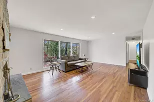 28 Picardy Ln, Syosset, NY 11791 - Photo 15