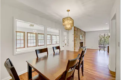 28 Picardy Lane, Syosset, NY 11791 - Photo 17