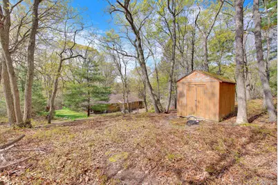 28 Picardy Lane, Syosset, NY 11791 - Photo 9