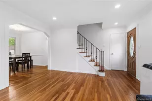 14 Evans Ave, Albertson, NY 11507 - Photo 5