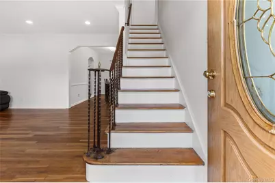 14 Evans Avenue, Albertson, NY 11507 - Photo 3