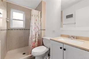 14 Evans Ave, Albertson, NY 11507 - Photo 19