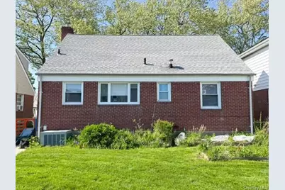 4 Powell Place, New Hyde Park, NY 11040 - Photo 19