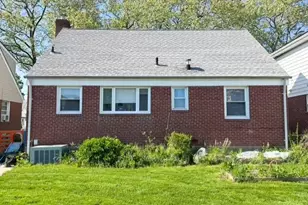 4 Powell Pl, New Hyde Park, NY 11040 - Photo 19