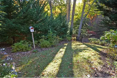 64 Glen Road, Calverton, NY 11933 - Photo 39