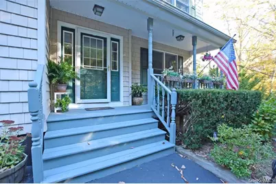 64 Glen Road, Calverton, NY 11933 - Photo 3