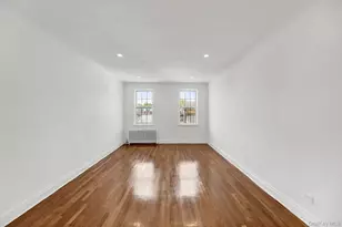 1 Ash Pl, Great Neck, NY 11021 - Photo 7