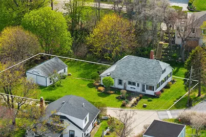 21 N Walk, Riverhead, NY 11901 - Photo 23