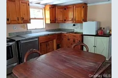 71 Honeywell Lane, Hyde Park, NY 12538 - Photo 5