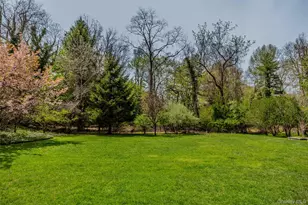 81 Old Post Rd, East Setauket, NY 11733 - Photo 39