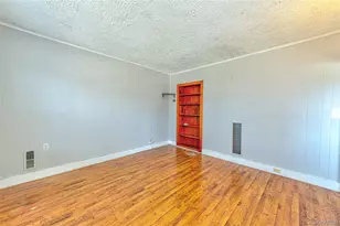 40 Bayside Ave, Oyster Bay, NY 11771 - Photo 5