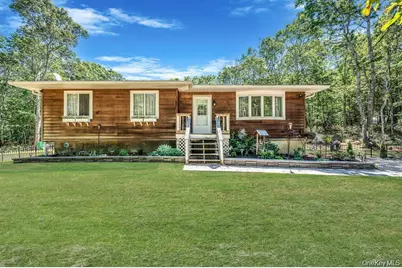 3 Emily Court, Hampton Bays, NY 11946 - Photo 5