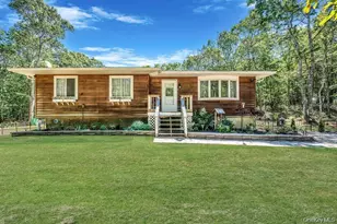 3 Emily Ct, Hampton Bays, NY 11946 - Photo 5