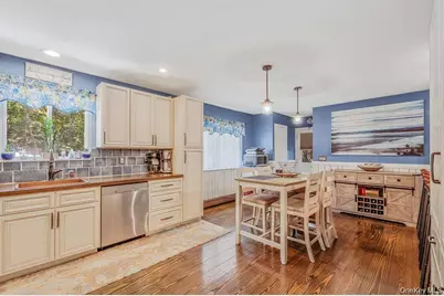 3 Emily Court, Hampton Bays, NY 11946 - Photo 7