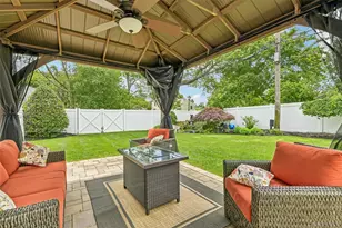23 Middle Dr, Huntington, NY 11743 - Photo 31