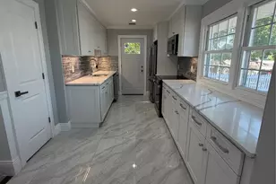 24 Underhill Ave, Roosevelt, NY 11575 - Photo 5