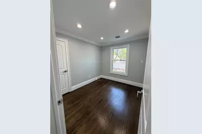 24 Underhill Avenue, Roosevelt, NY 11575 - Photo 11