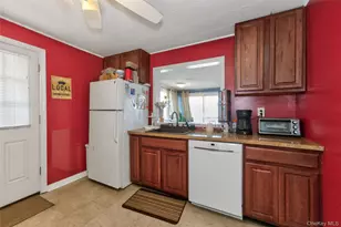 19 Samstag Ave, Ossining, NY 10562 - Photo 5