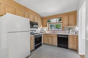 31 Sunset Dr, Huntington, NY 11743 - Photo 11