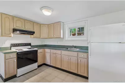 31 Sunset Drive, Huntington, NY 11743 - Photo 25