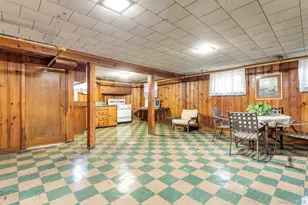 304 Old Courthouse Rd, New Hyde Park, NY 11040 - Photo 25
