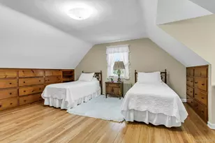 304 Old Courthouse Rd, New Hyde Park, NY 11040 - Photo 19