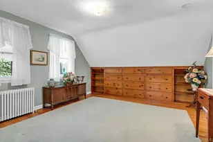 304 Old Courthouse Rd, New Hyde Park, NY 11040 - Photo 23