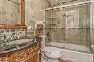 21 Chauncey Pl, Woodbury, NY 11797 - Photo 31
