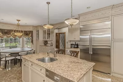 21 Chauncey Place, Woodbury, NY 11797 - Photo 13