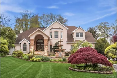 21 Chauncey Place, Woodbury, NY 11797 - Photo 1