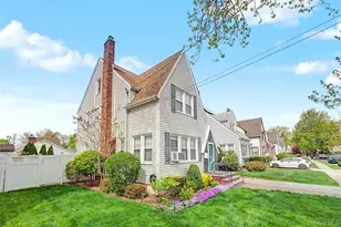 282 Houston Ave, Mineola, NY 11501 - Photo 5