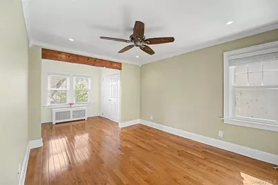 282 Houston Avenue, Mineola, NY 11501 - Photo 23