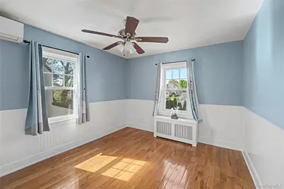 282 Houston Avenue, Mineola, NY 11501 - Photo 27