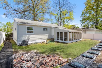 4 Hope Drive, Plainview, NY 11803 - Photo 23