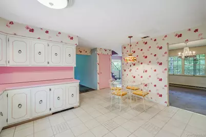 214 Landing Avenue, Smithtown, NY 11787 - Photo 23