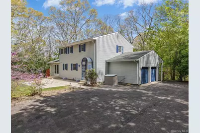 214 Landing Avenue, Smithtown, NY 11787 - Photo 9