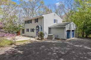 214 Landing Ave, Smithtown, NY 11787 - Photo 9