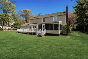 10 Mink Ln, East Setauket, NY 11733 - Photo 9
